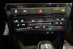 harmaa Volkswagen T-Cross 2026 kuva 11.