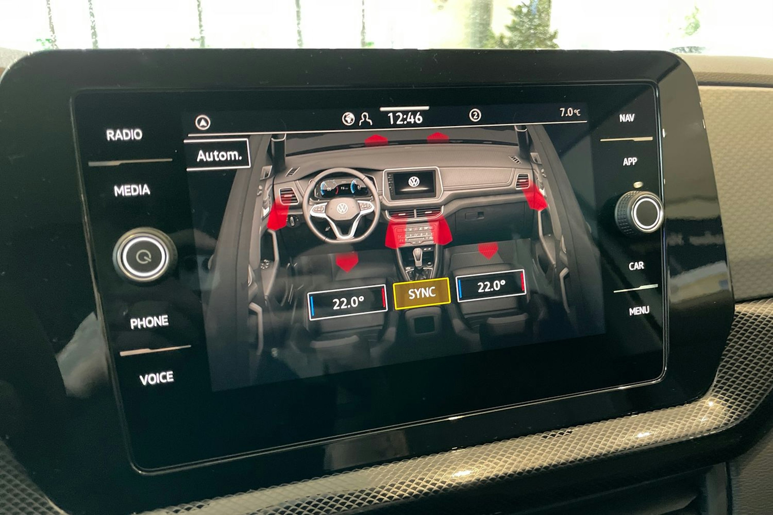 harmaa Volkswagen T-Cross 2026 kuva 14.