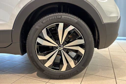 harmaa Volkswagen T-Cross 2026 kuva 10.