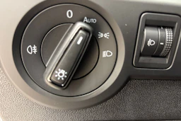harmaa Volkswagen T-Cross 2026 kuva 17.
