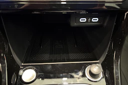 harmaa Volkswagen T-Cross 2026 kuva 28.