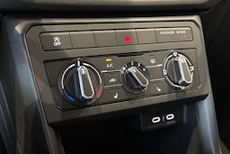 valkoinen Volkswagen T-Cross 2026 kuva 18.