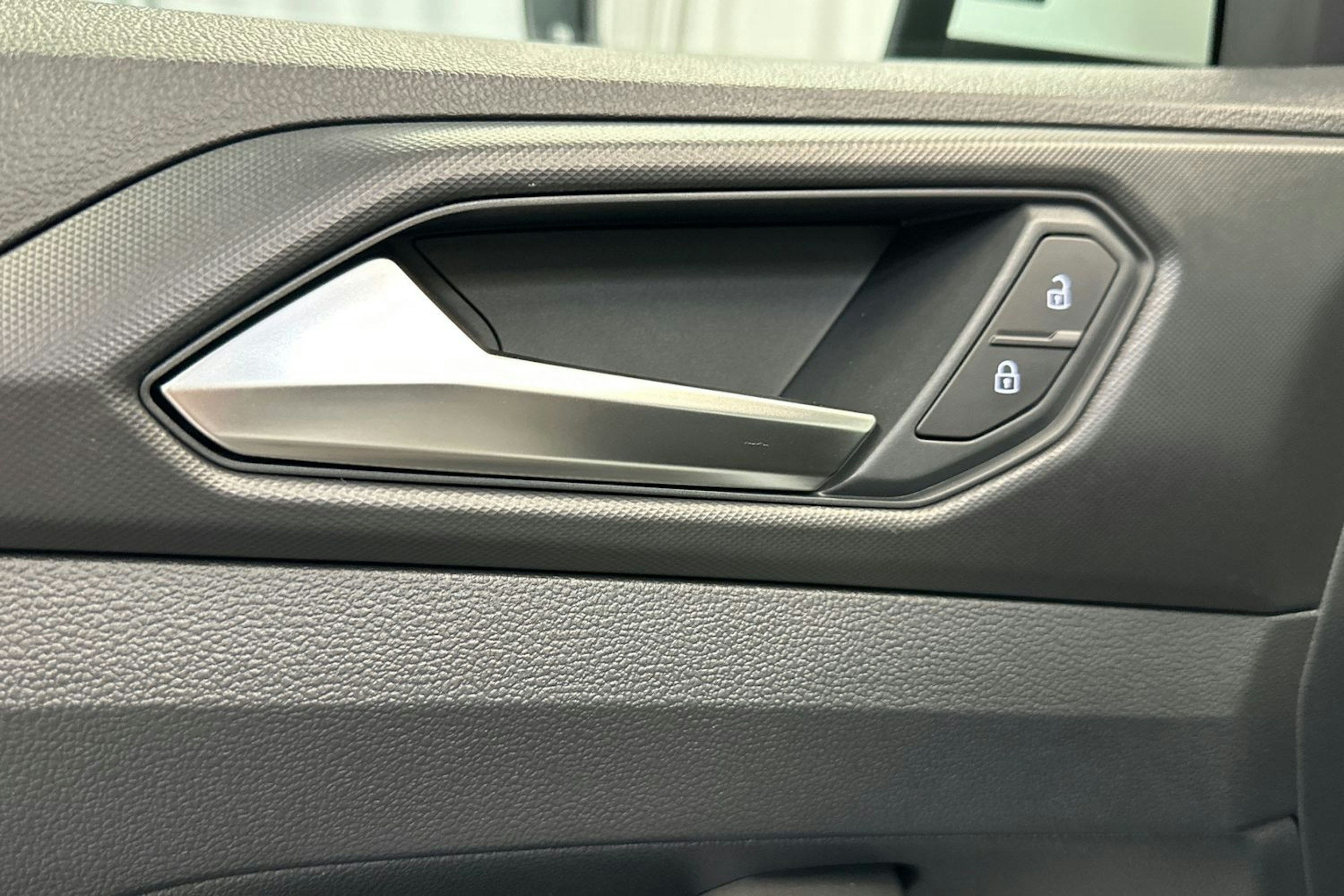 valkoinen Volkswagen T-Cross 2026 kuva 13.