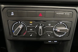 valkoinen Volkswagen T-Cross 2026 kuva 23.