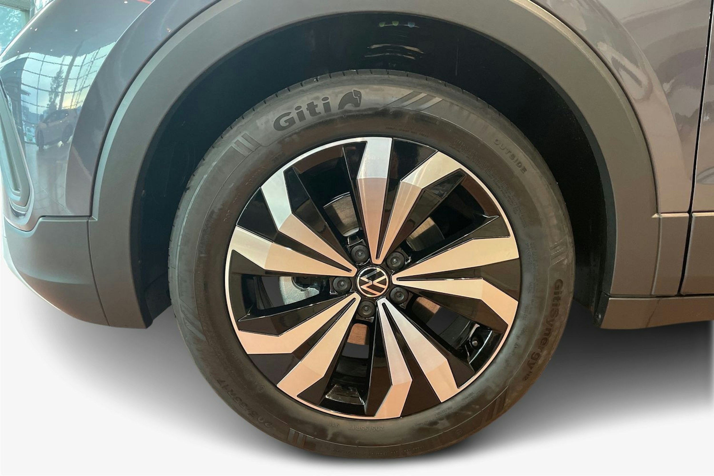 harmaa Volkswagen T-Cross 2026 kuva 9.