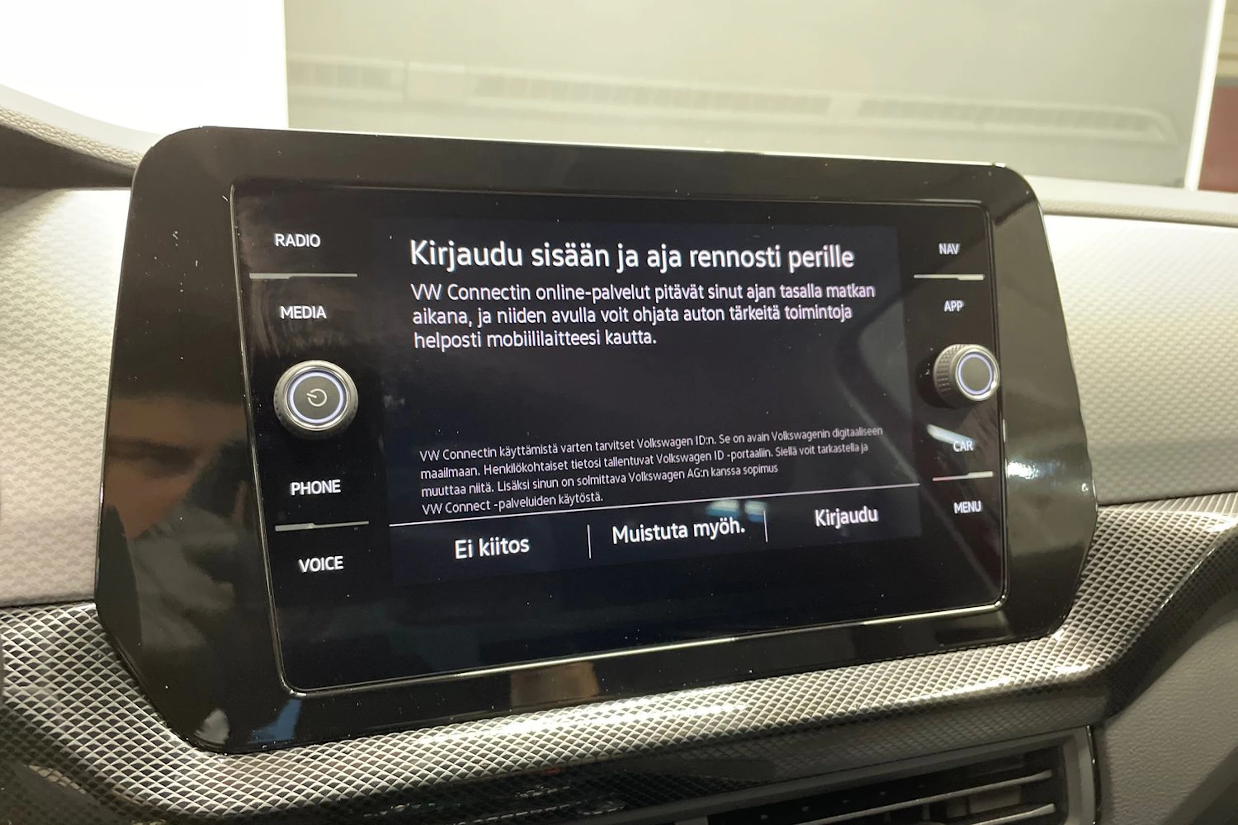punainen Volkswagen T-Cross 2026 kuva 13.