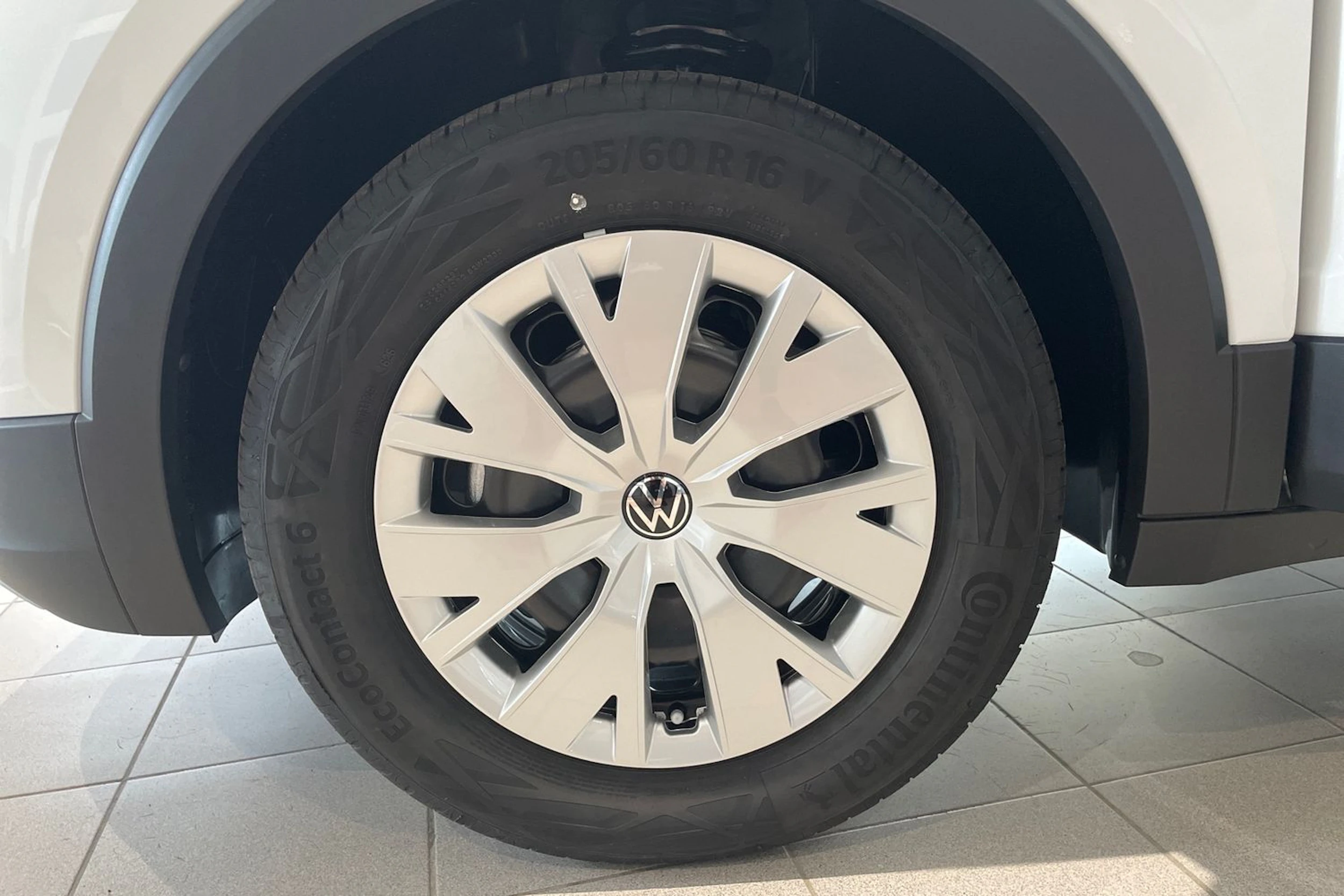 valkoinen Volkswagen T-Cross 2026 kuva 10.