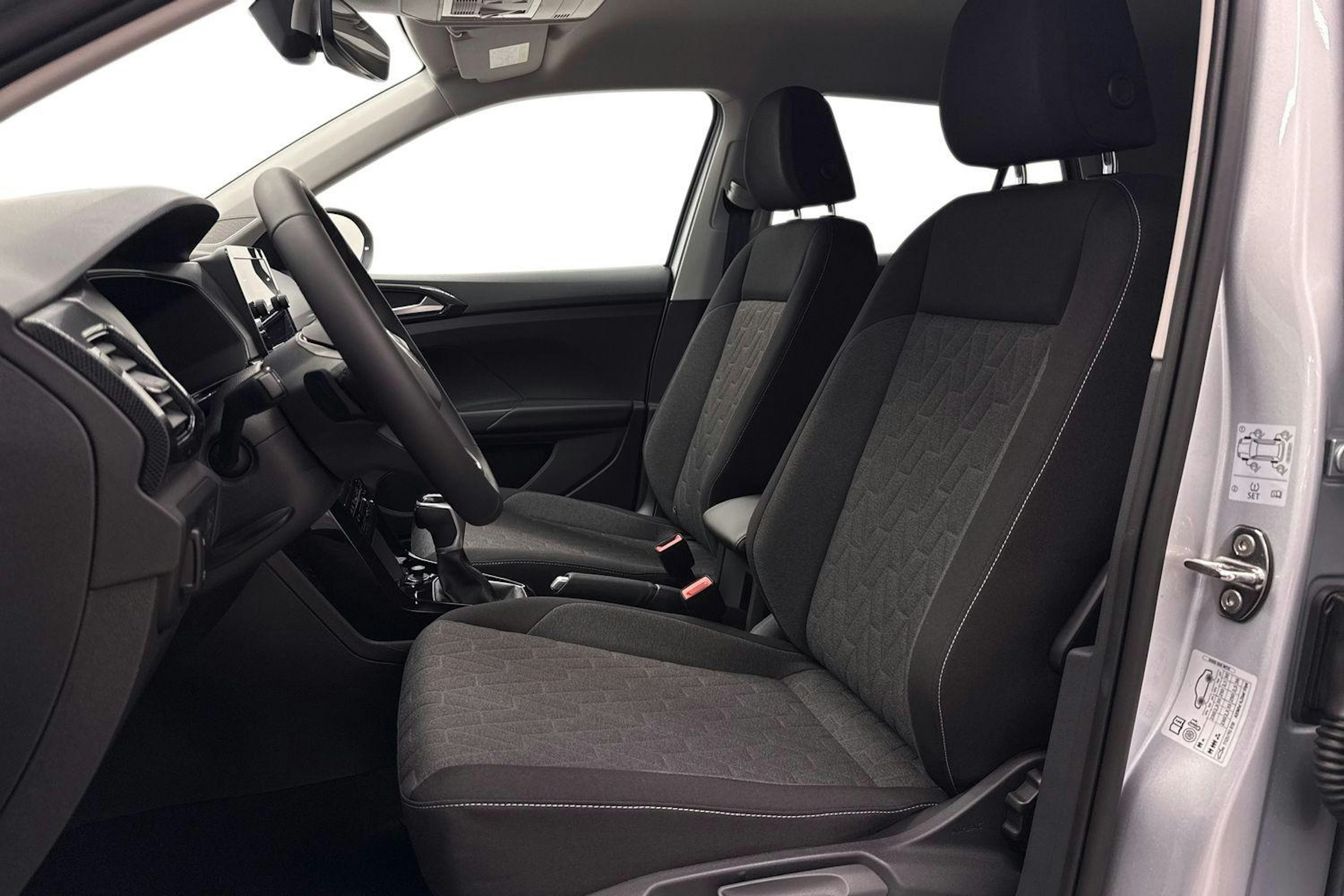 met. harmaa Volkswagen T-Cross 2026 kuva 6.