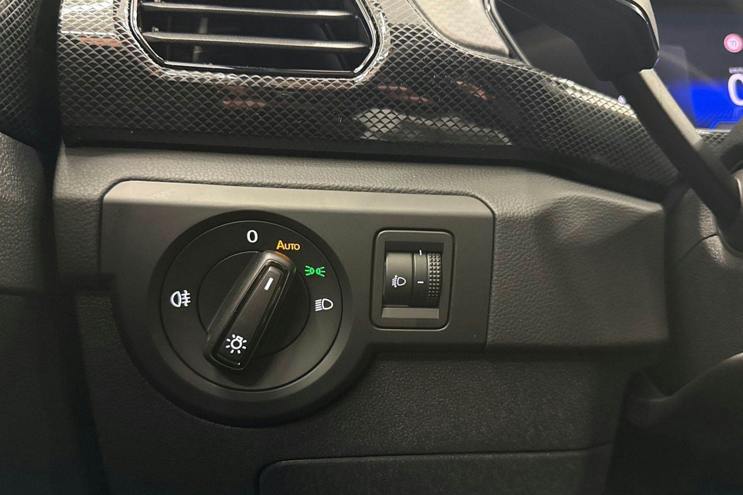 met. harmaa Volkswagen T-Cross 2026 kuva 23.