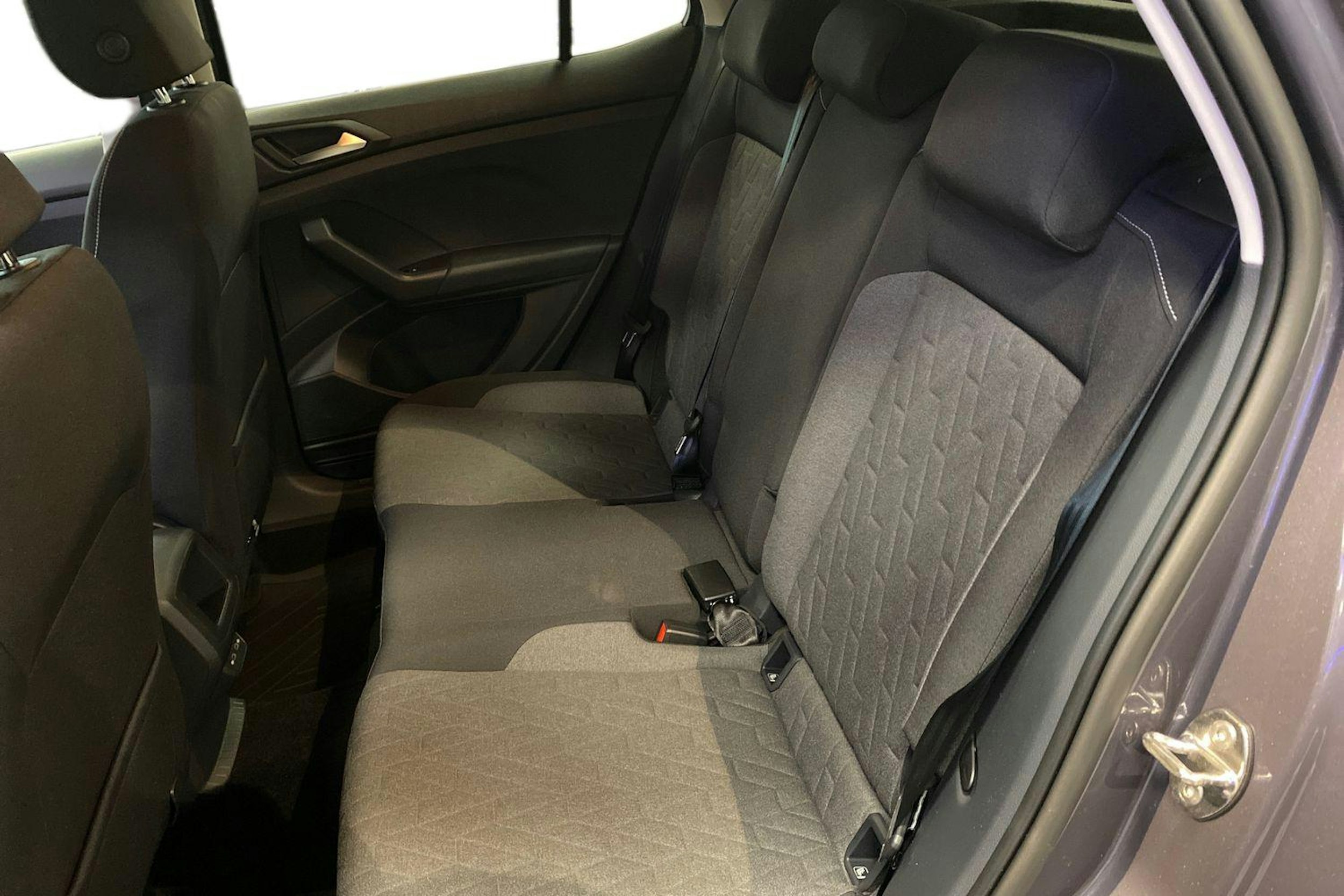 harmaa Volkswagen T-Cross 2026 kuva 8.