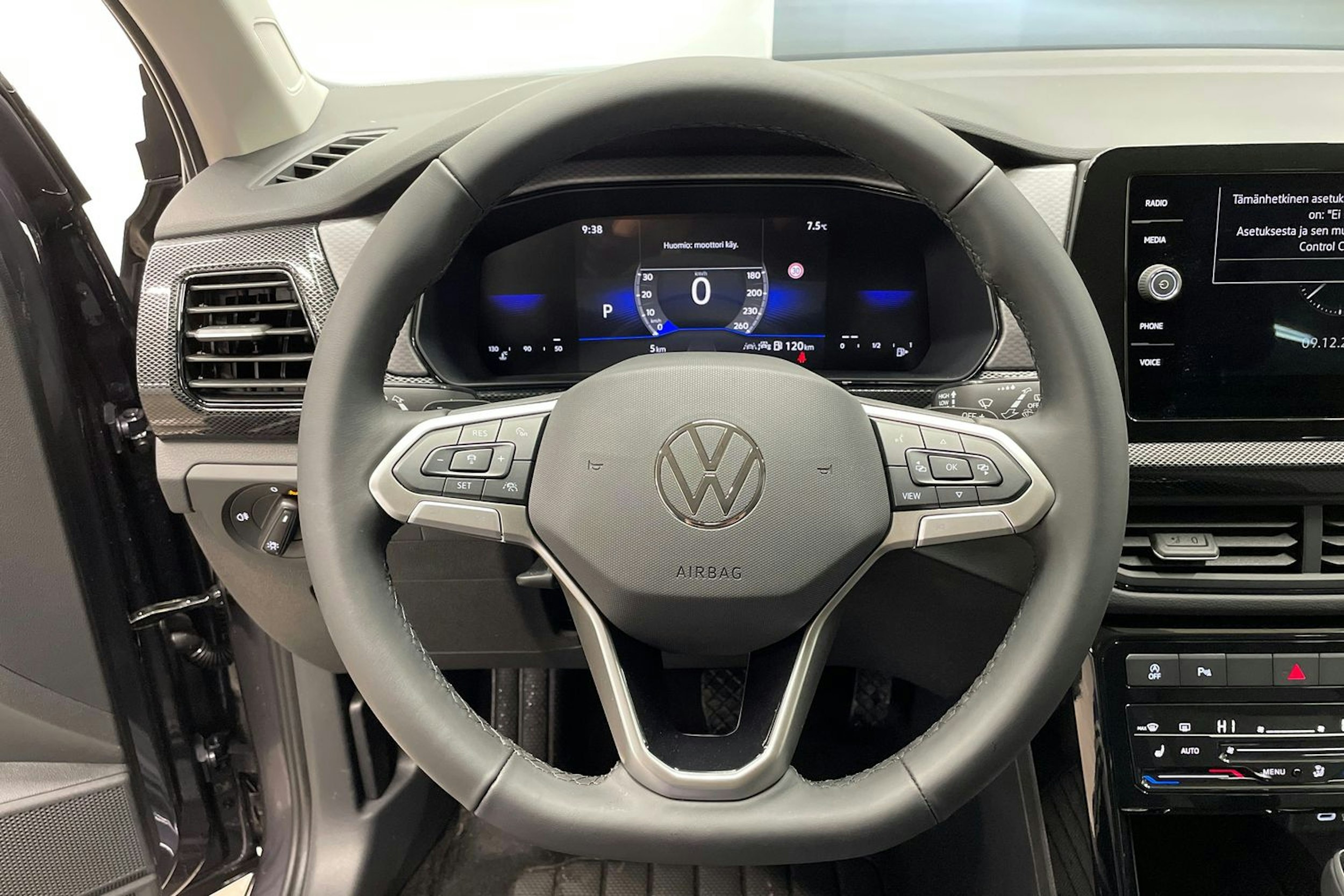 harmaa Volkswagen T-Cross 2026 kuva 11.