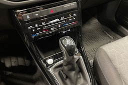 harmaa Volkswagen T-Cross 2026 kuva 16.