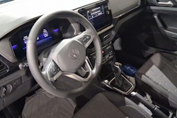 sininen Volkswagen T-Cross 2026 kuva 11.