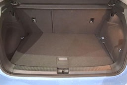 sininen Volkswagen T-Cross 2026 kuva 15.