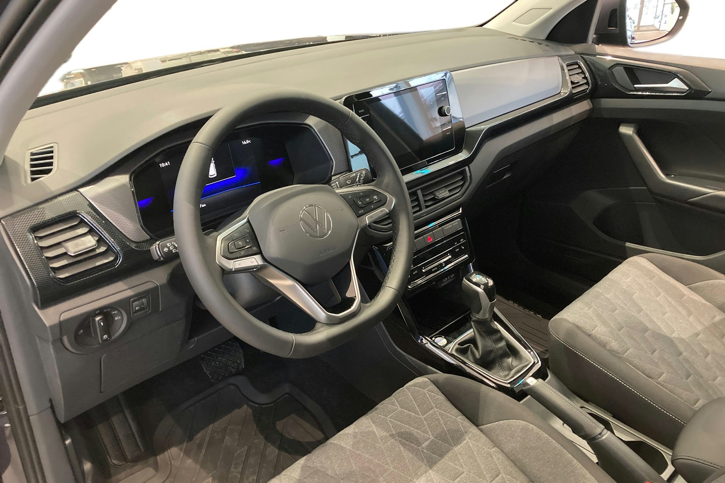 harmaa Volkswagen T-Cross 2026 kuva 6.