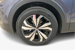 harmaa Volkswagen T-Cross 2026 kuva 9.