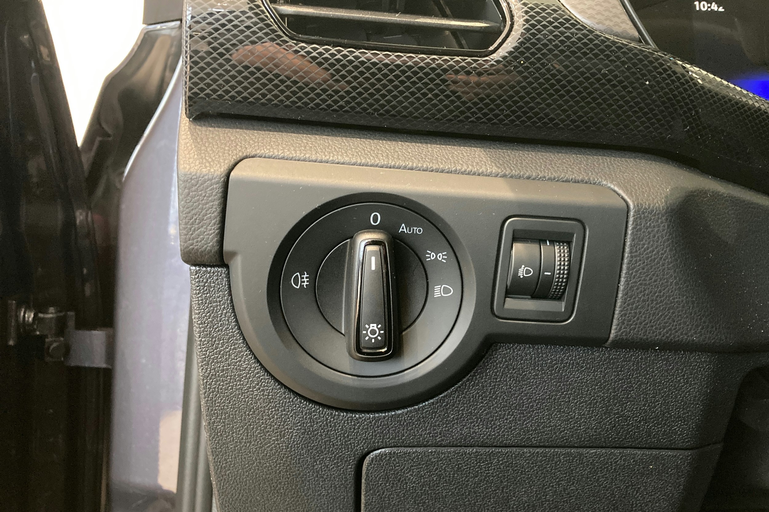 harmaa Volkswagen T-Cross 2026 kuva 14.