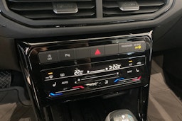 harmaa Volkswagen T-Cross 2026 kuva 15.