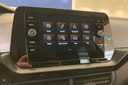 harmaa Volkswagen T-Cross 2026 kuva 16.