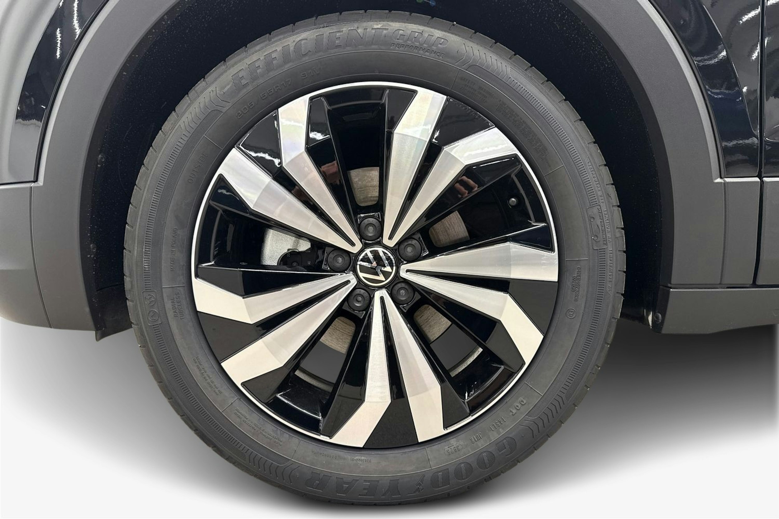 met. musta Volkswagen T-Cross 2026 kuva 9.