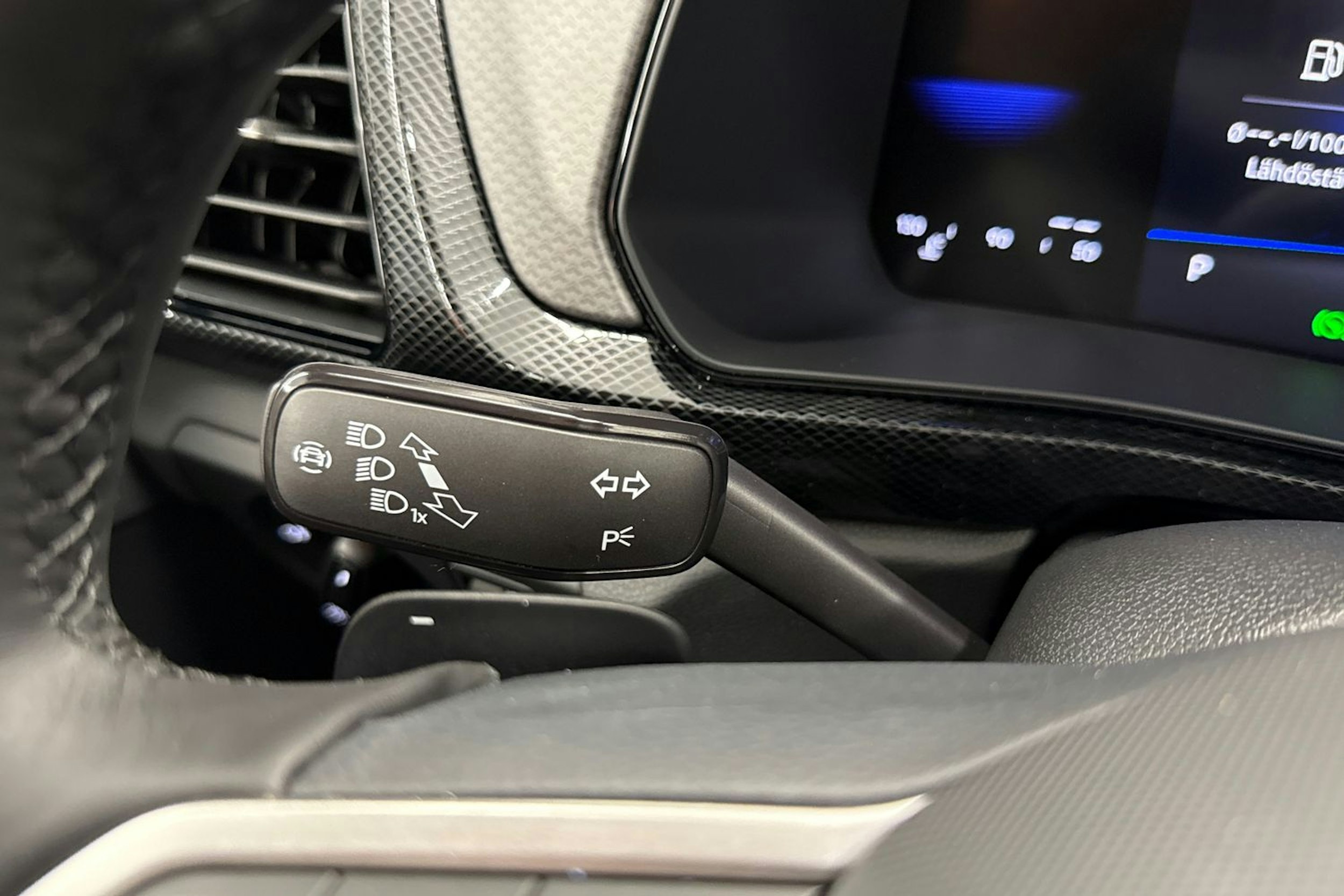 met. musta Volkswagen T-Cross 2026 kuva 14.