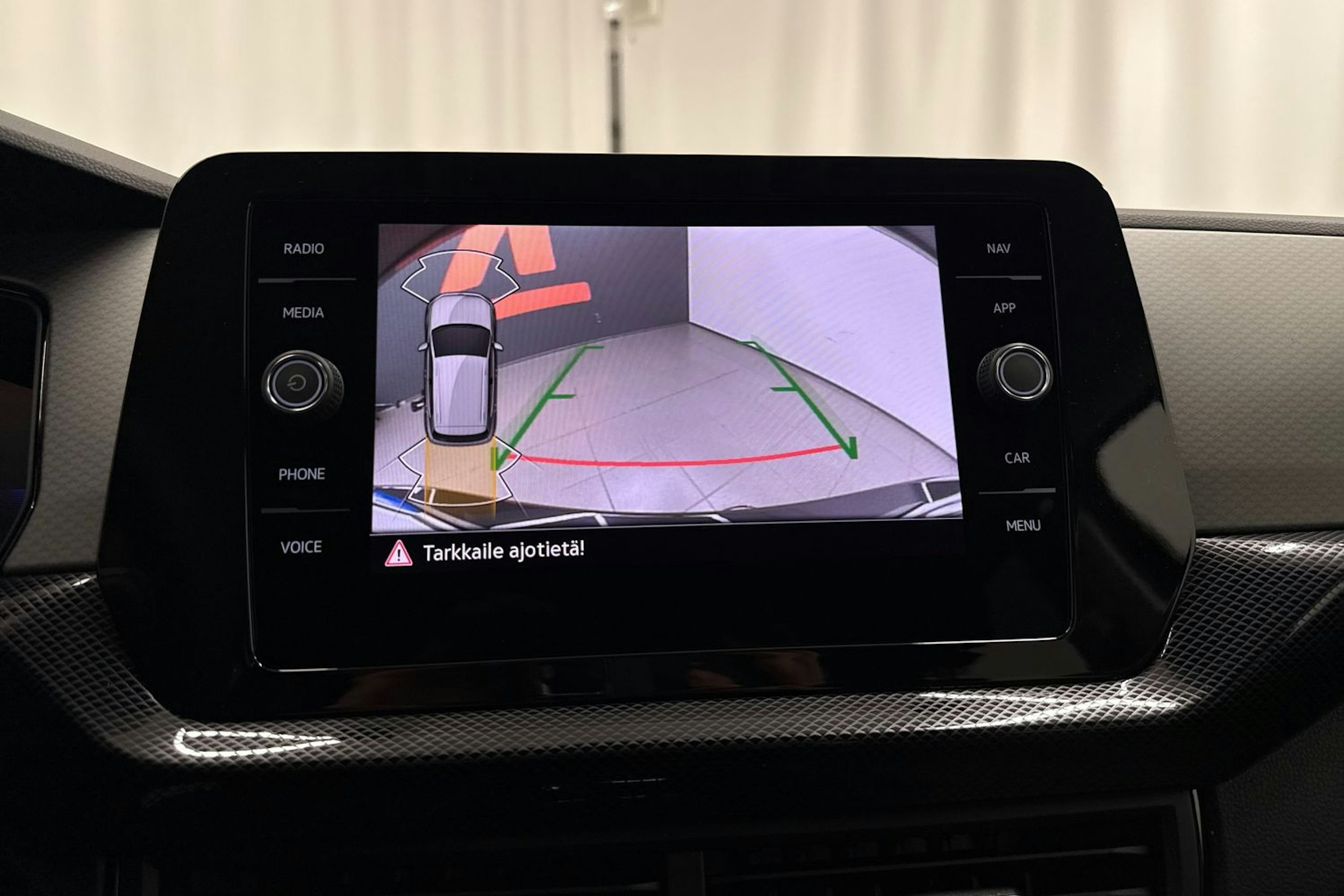 met. musta Volkswagen T-Cross 2026 kuva 22.