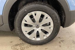 sininen Volkswagen T-Cross 2026 kuva 10.