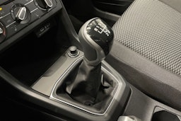 sininen Volkswagen T-Cross 2026 kuva 13.