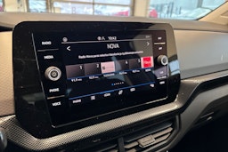 sininen Volkswagen T-Cross 2026 kuva 13.