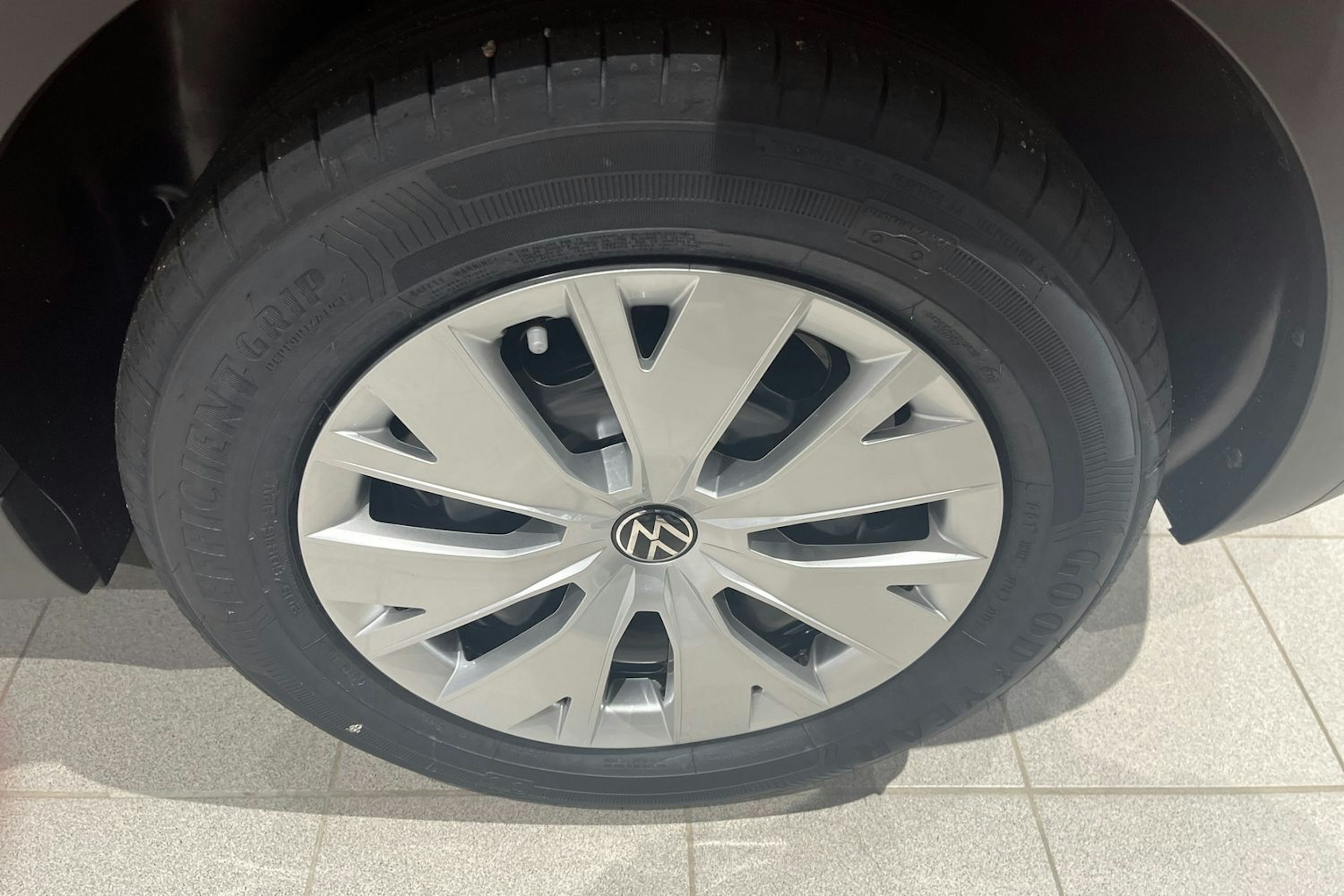 met. punainen Volkswagen T-Cross 2026 kuva 10.