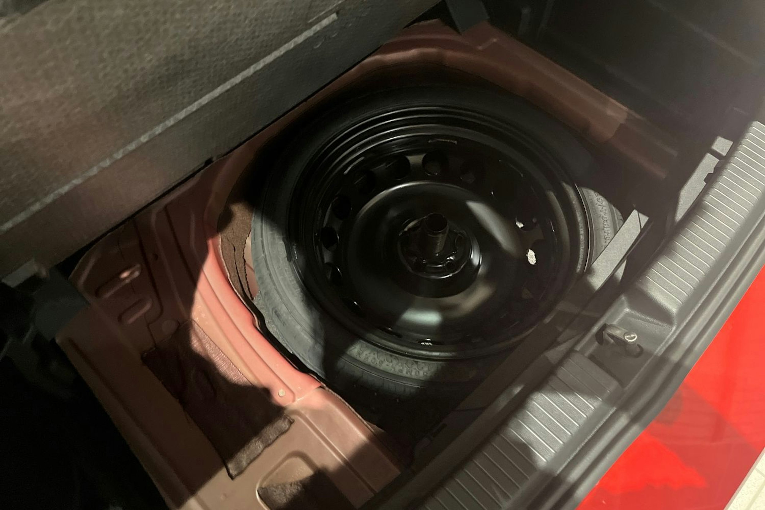 met. punainen Volkswagen T-Cross 2026 kuva 12.