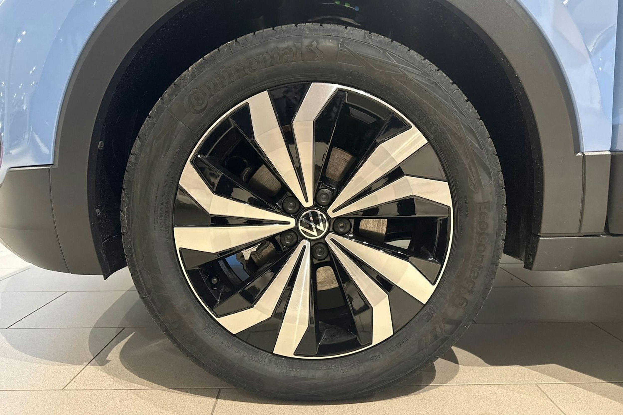 sininen Volkswagen T-Cross 2026 kuva 10.