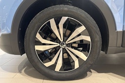 sininen Volkswagen T-Cross 2026 kuva 10.