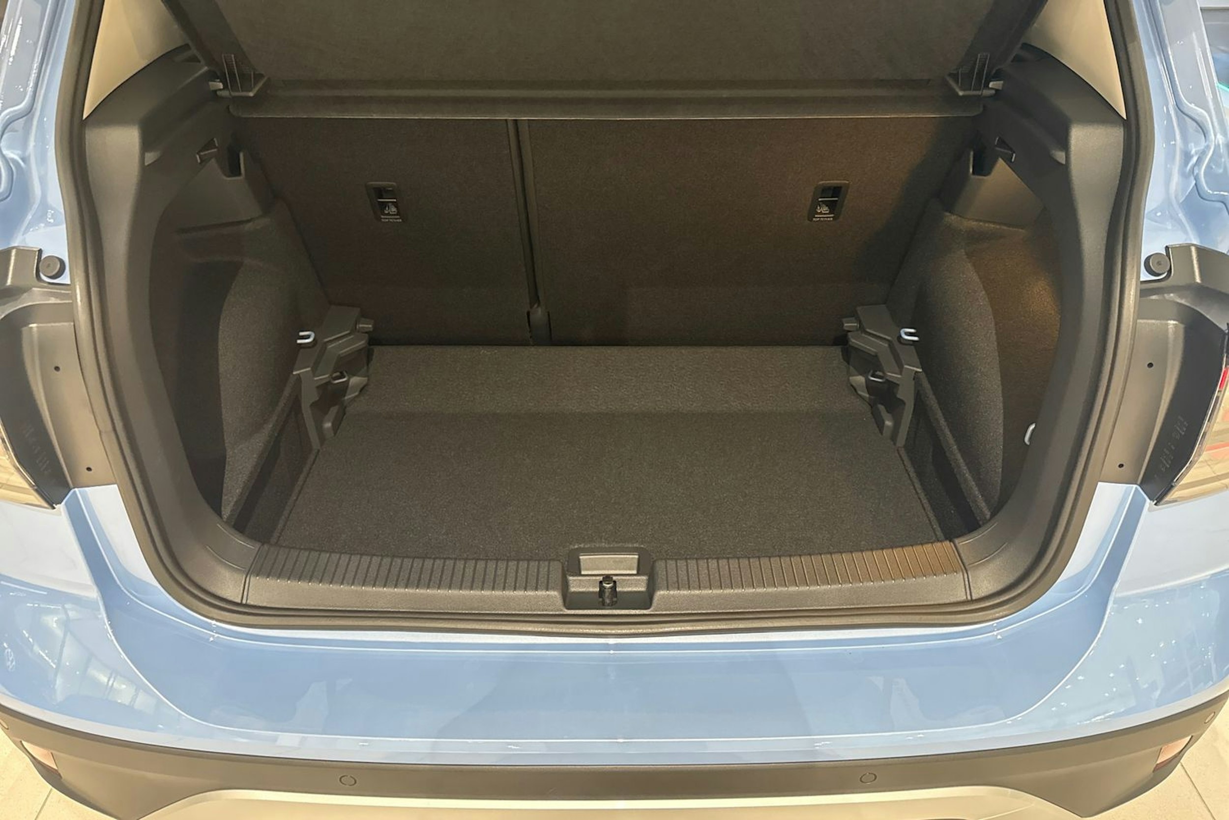 sininen Volkswagen T-Cross 2026 kuva 14.