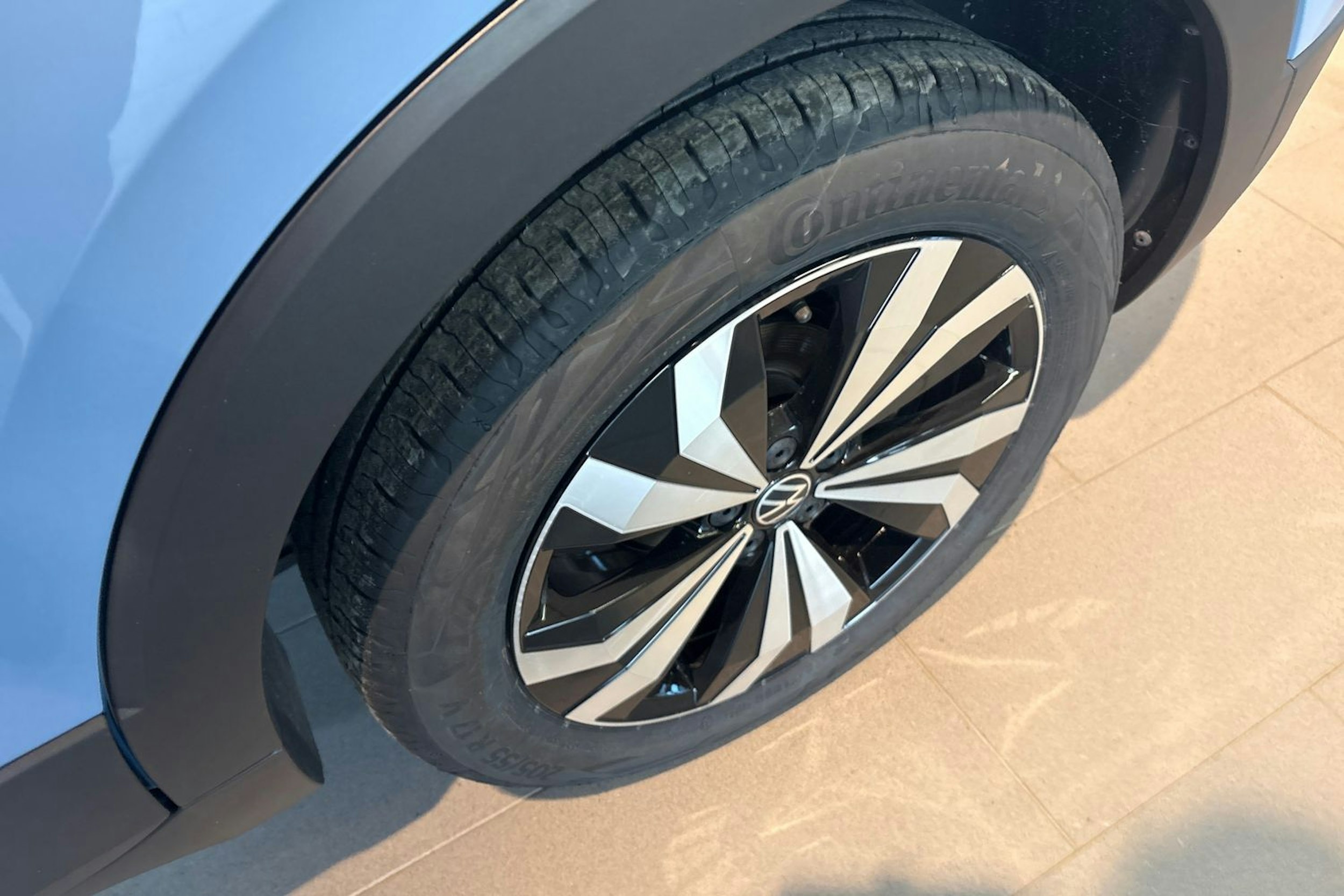 sininen Volkswagen T-Cross 2026 kuva 10.