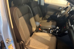 sininen Volkswagen T-Cross 2026 kuva 12.