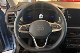sininen Volkswagen T-Cross 2026 kuva 13.