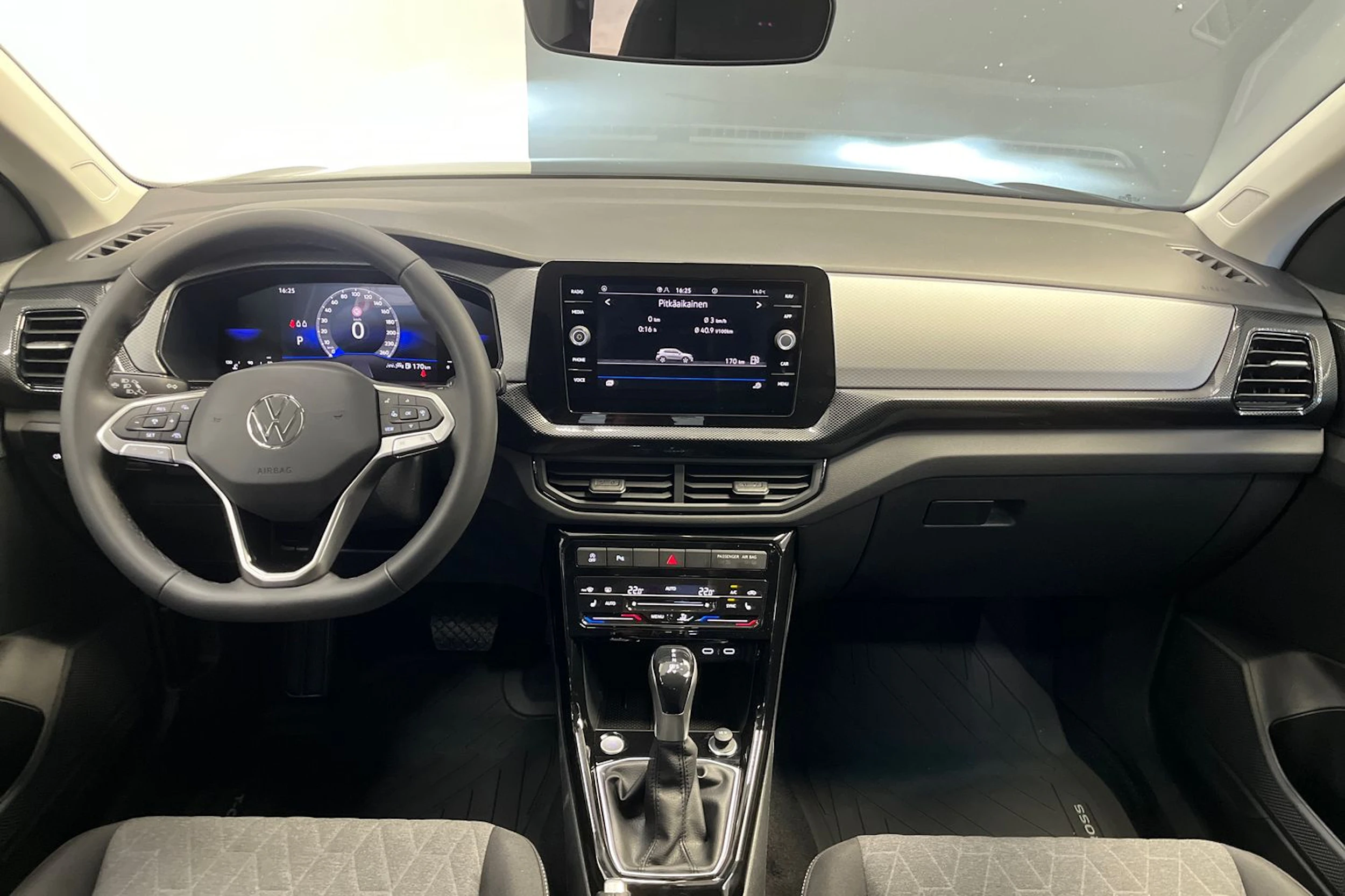 musta Volkswagen T-Cross 2026 kuva 17.