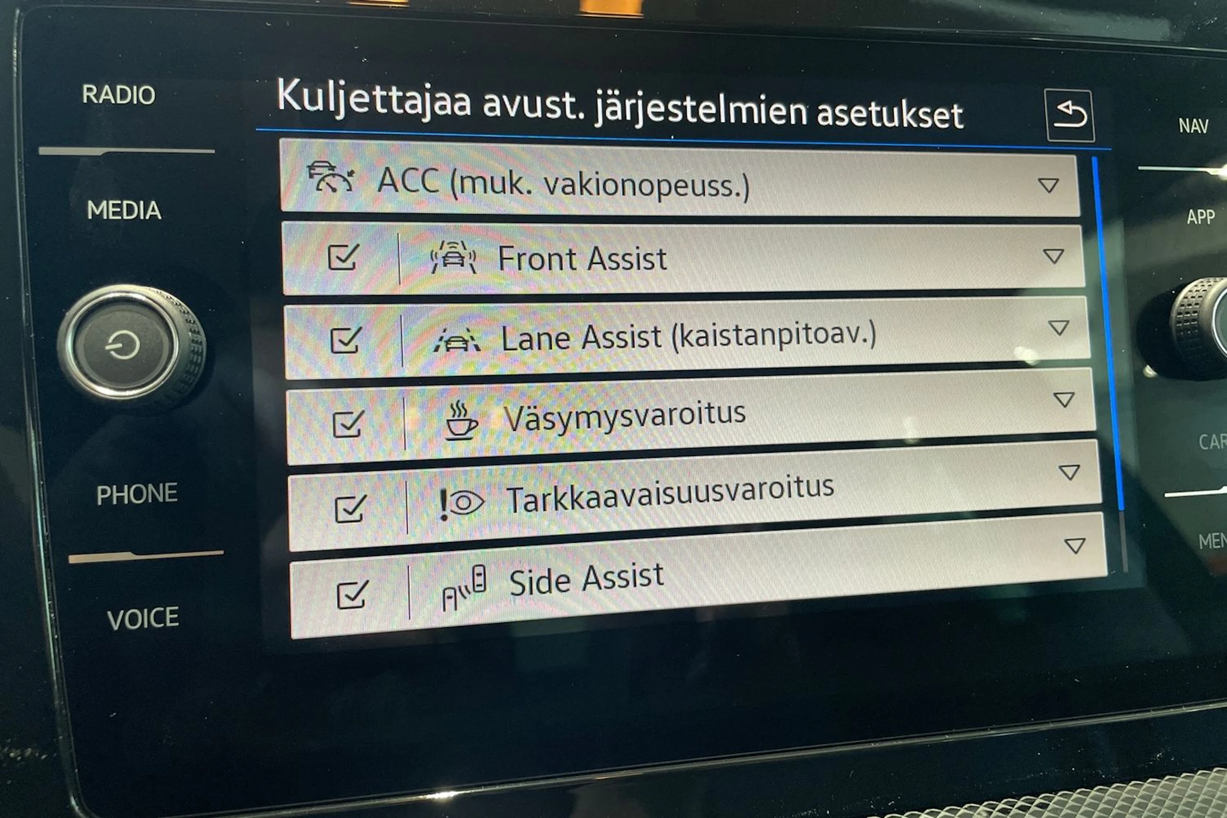 harmaa Volkswagen T-Cross 2026 kuva 14.