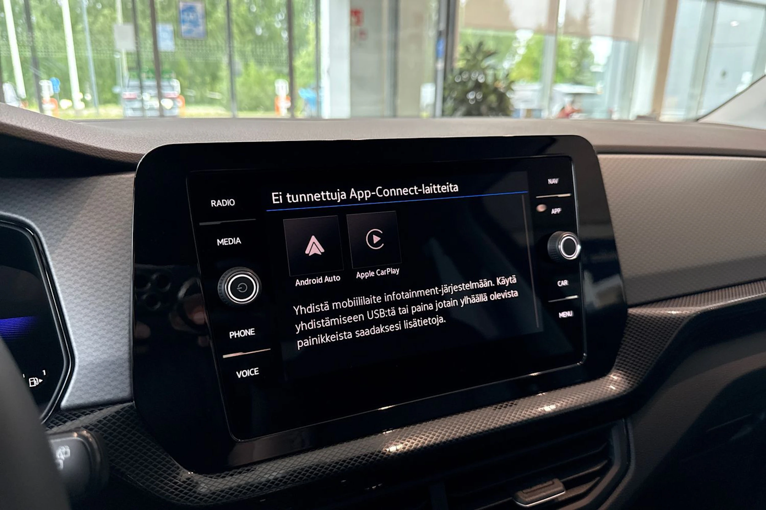 musta Volkswagen T-Cross 2026 kuva 13.
