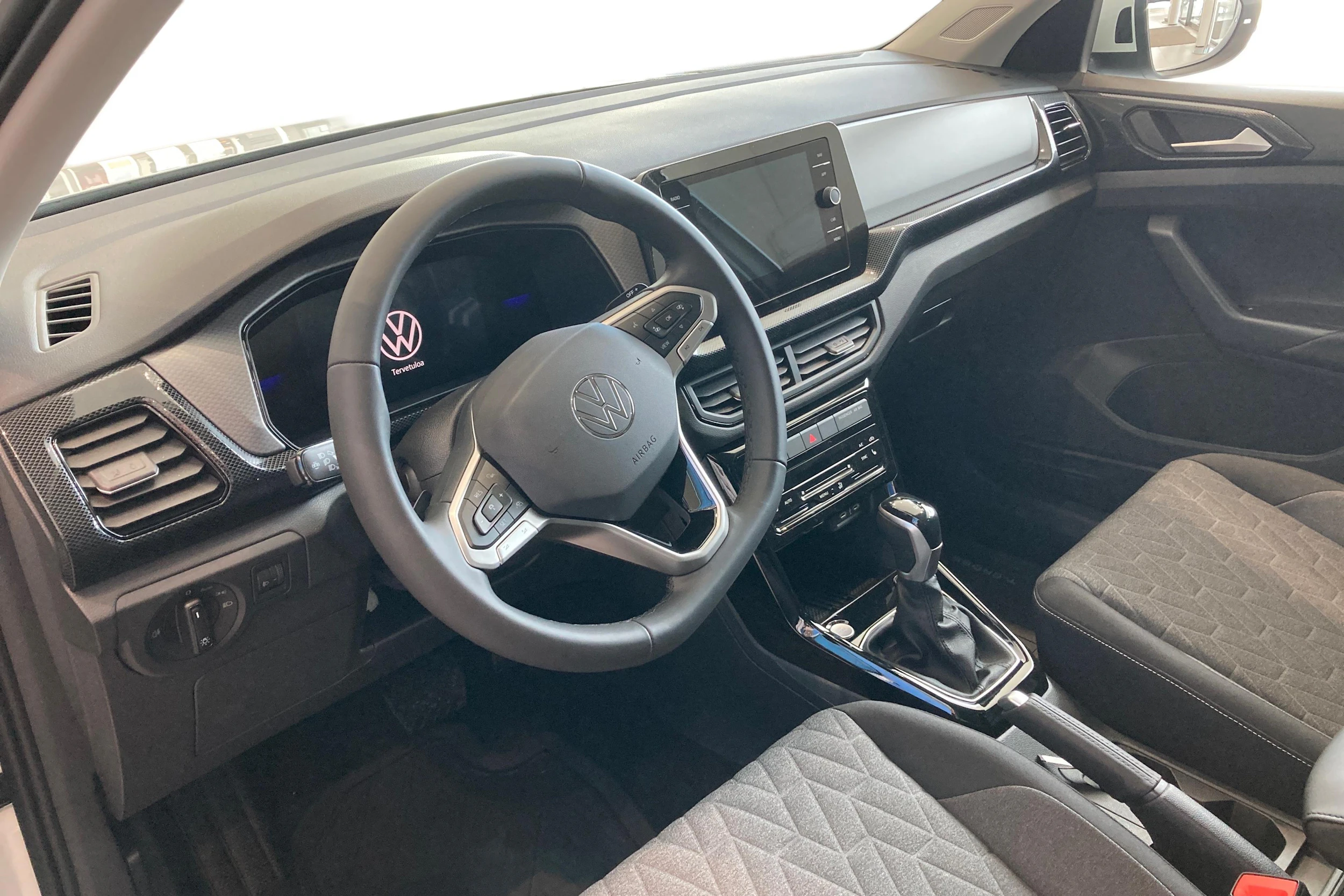 valkoinen Volkswagen T-Cross 2026 kuva 6.