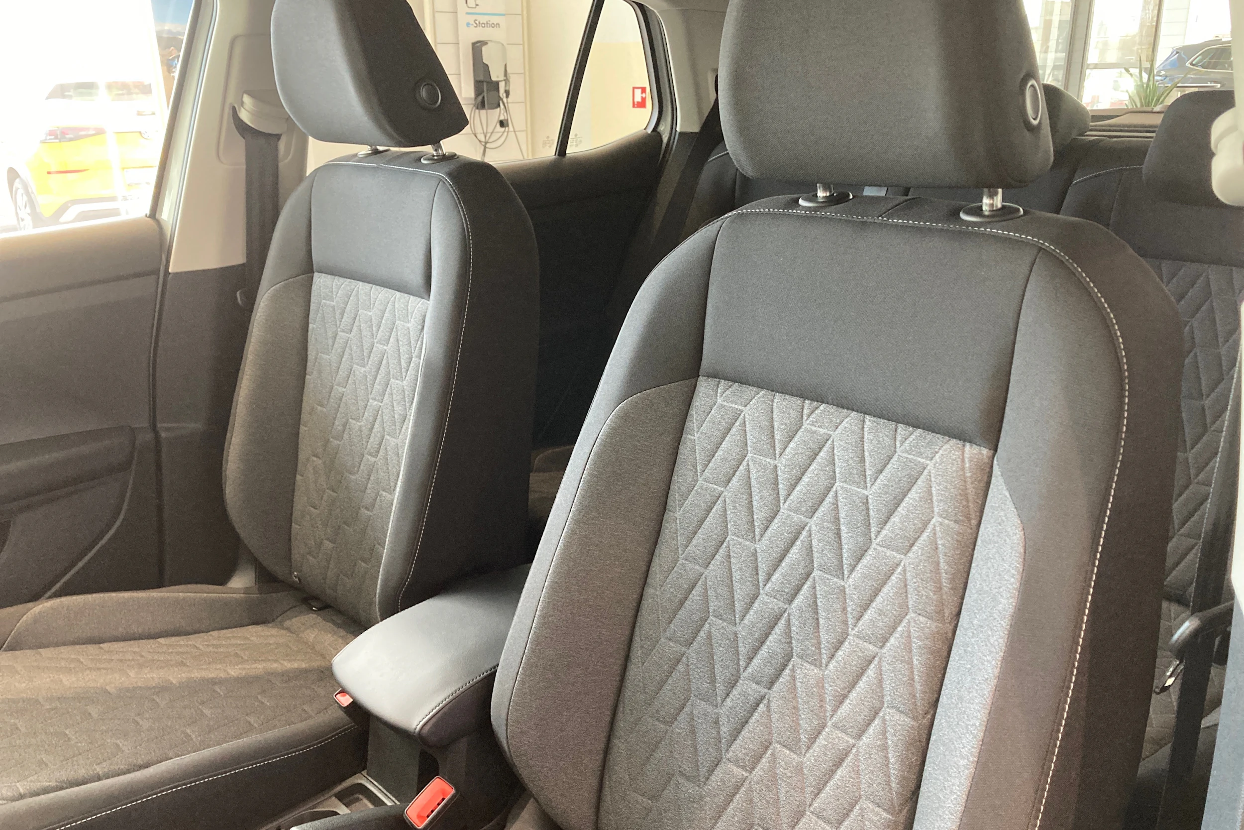 valkoinen Volkswagen T-Cross 2026 kuva 11.