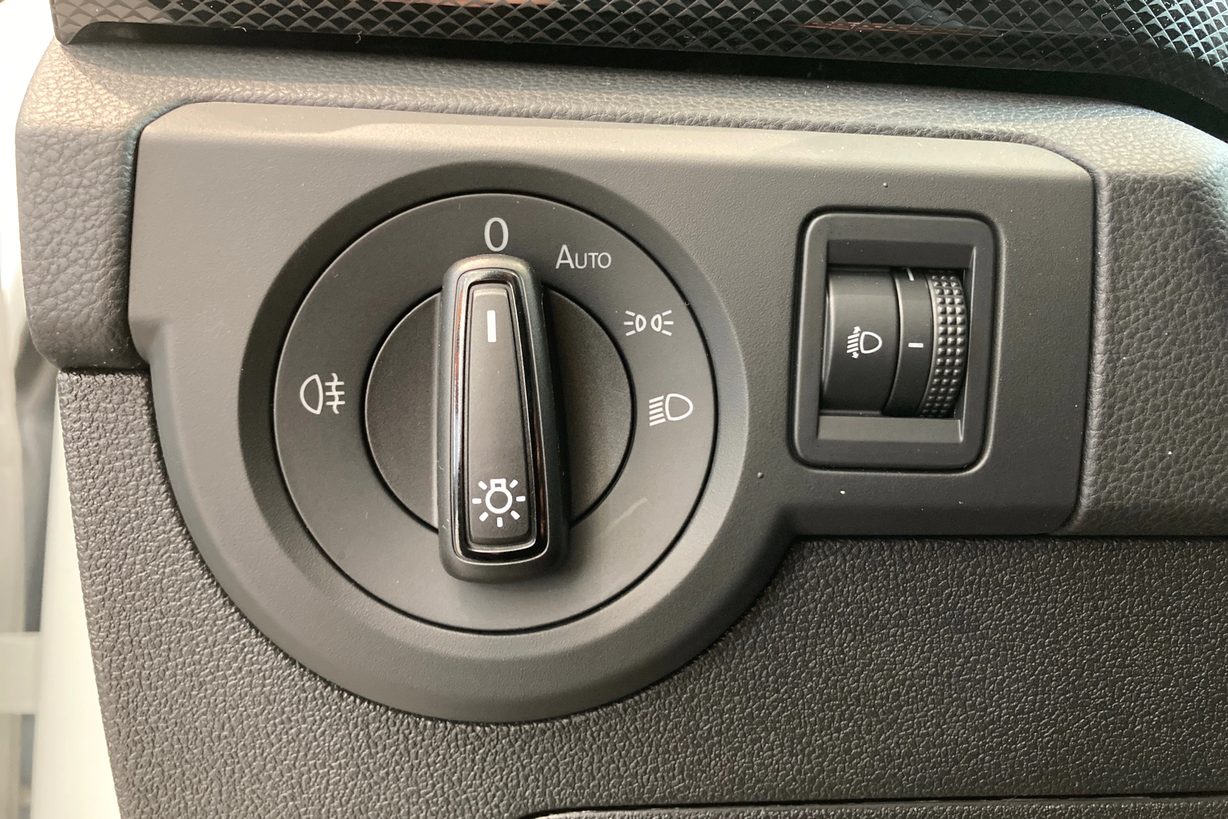 valkoinen Volkswagen T-Cross 2026 kuva 14.