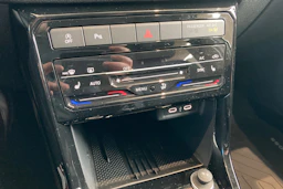 valkoinen Volkswagen T-Cross 2026 kuva 18.