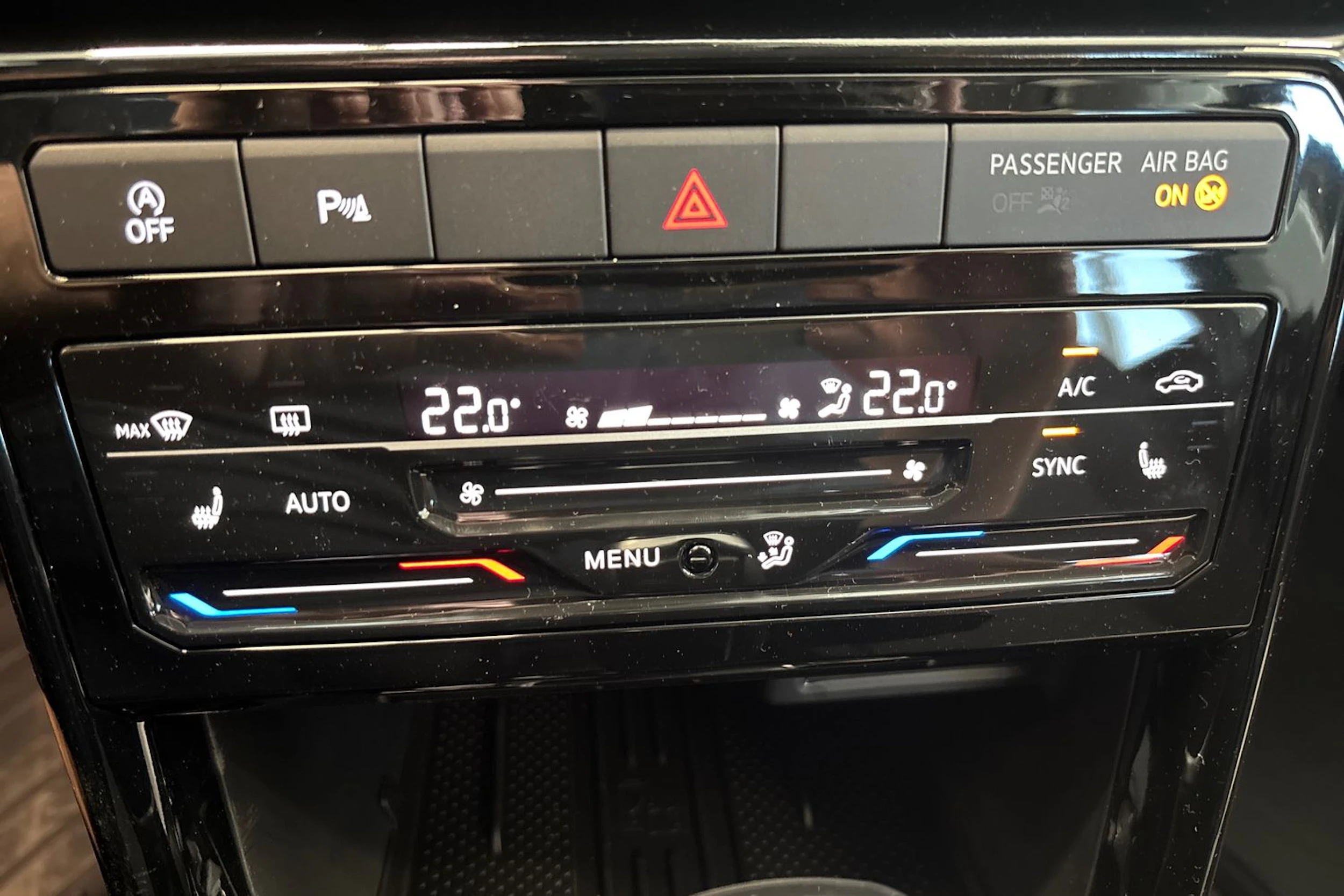 musta Volkswagen T-Cross 2026 kuva 15.