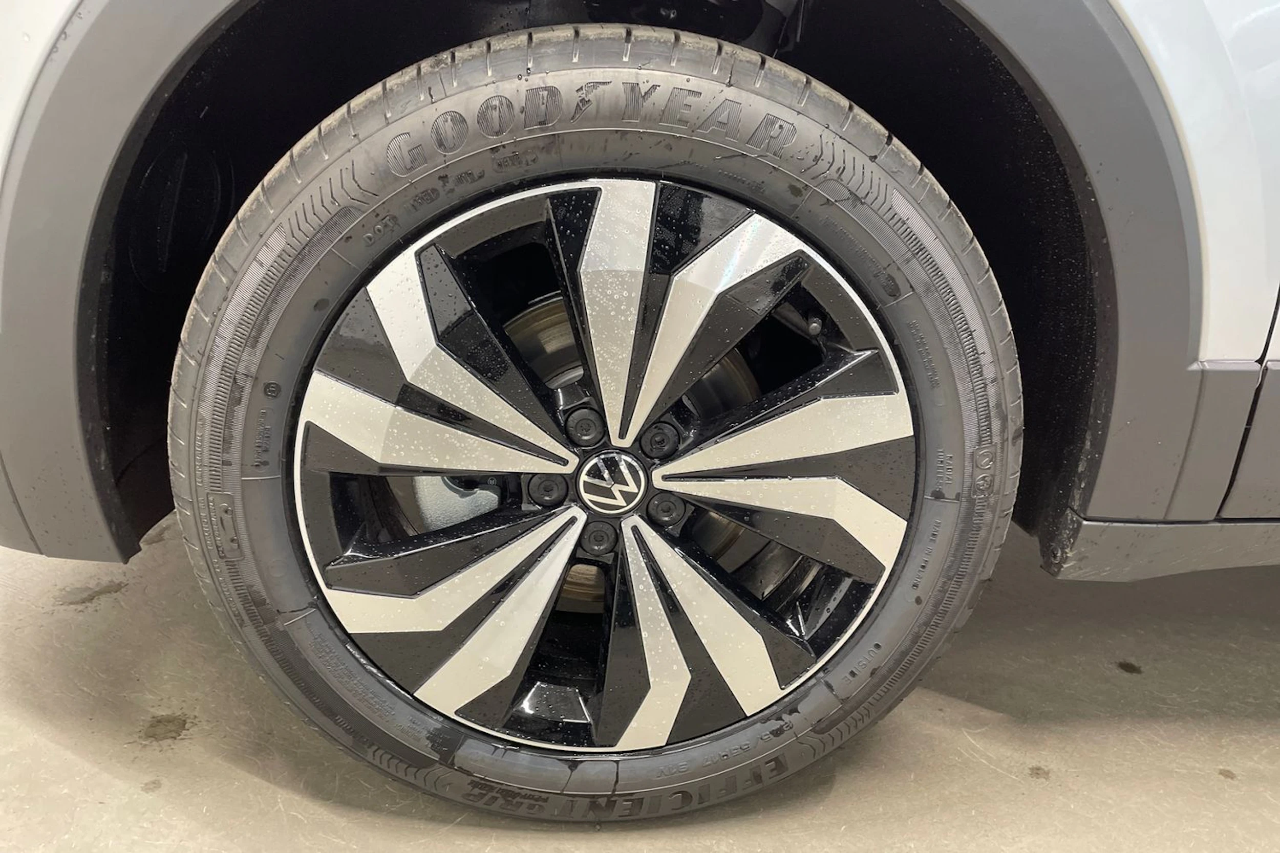 harmaa Volkswagen T-Cross 2026 kuva 10.