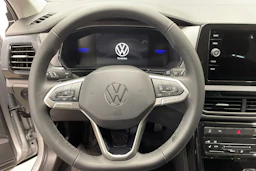 harmaa Volkswagen T-Cross 2026 kuva 11.