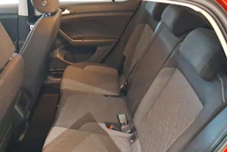punainen Volkswagen T-Cross 2026 kuva 8.