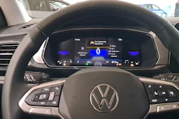 punainen Volkswagen T-Cross 2026 kuva 12.