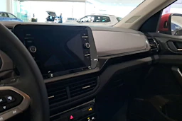 punainen Volkswagen T-Cross 2026 kuva 15.